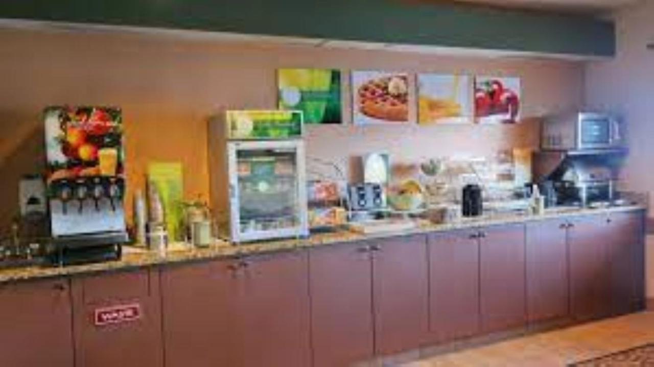 Quality Inn & Suites Loveland Extérieur photo