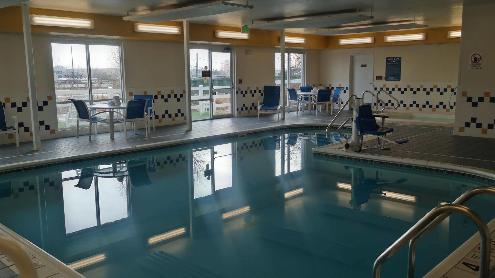 Quality Inn & Suites Loveland Extérieur photo