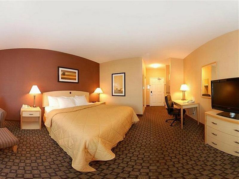 Quality Inn & Suites Loveland Extérieur photo